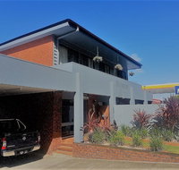 Mahogany Motel - Click Find