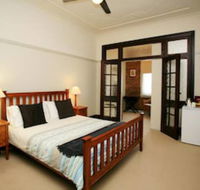 The Bank Guesthouse - Bet 4u