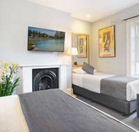 Bayswater Boutique Lodge - Bridge Guide