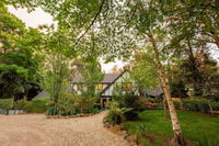 Holly Lodge