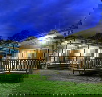 BIG4 Batemans Bay At Easts Riverside Holiday Park - Click Find