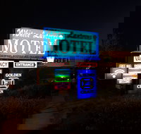 White Lanterns Motel - Bet 4u