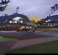 Grand Tasman Hotel - Click Find