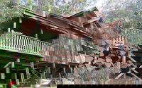 Barrington Wilderness Cedar Lodge Accommodation