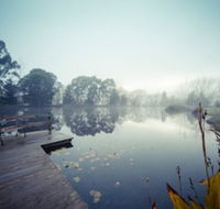 Sanctuary Park Cottages - Click Find