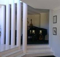 The Vines Avenue Guesthouse - Bridge Guide