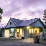 One Tree Bed  Breakfast