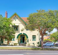 Neutral Bay Lodge - Click Find