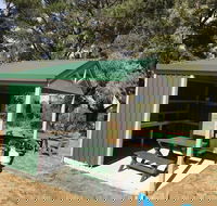 Woodmans Hill Motel - Click Find