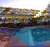 Beachside Magnetic Harbour - Bet 4u