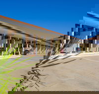 Aalbany Motel - Click Find