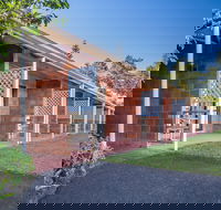 Malanda Lodge Motel - Click Find