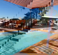 Bishop's Lodge Motor Inn - Click Find