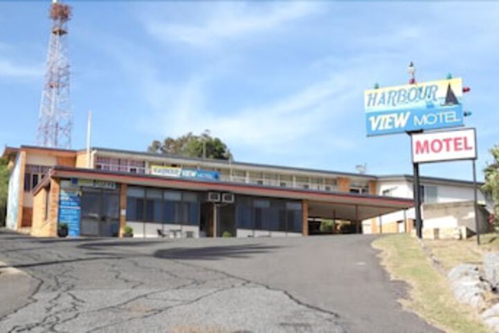 Gladstone QLD Click Find