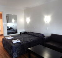 Blackwater Hotel Motel - Click Find
