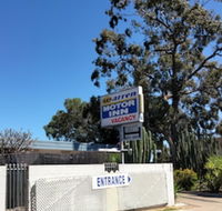 Warren Motor Inn - Click Find