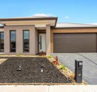 Serviced Houses Point Cook - Bet 4u
