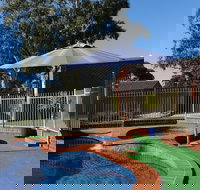 Golden Reef Motor Inn - Bet 4u