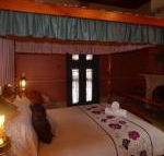 Bordello Hotel Bar  Spa - Bet 4u