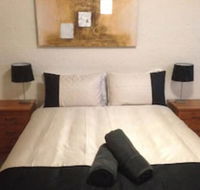 Copper Gate Motel - Click Find
