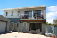 Elandra Holiday Home