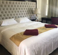 Inland Oasis Motel - Click Find