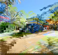 Bargara Gardens Motel  Holiday Villas - Lavinia