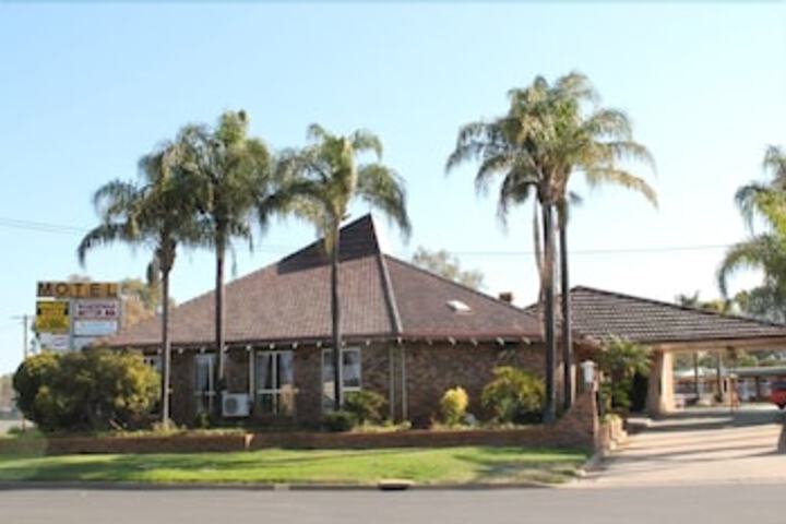 Tamworth NSW Click Find