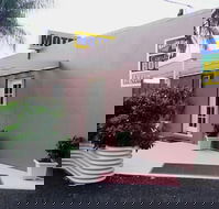 Chinchilla Motel - Click Find