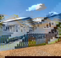 Bike  Bird Accommodation - Click Find