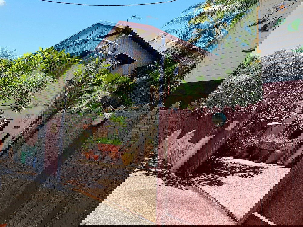 Hotels Bungalow QLD Bet 4u