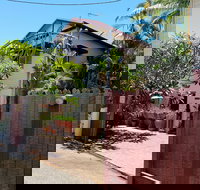 Tropic Days Backpackers - Bet 4u