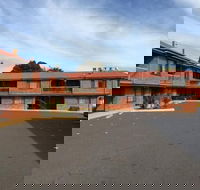 Poets Recall Motel - Click Find