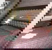 Bordertown Motel - Click Find