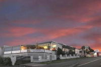 Bridport Bay Inn
