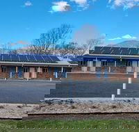 Tumbarumba Motel  Elms Restaurant - Click Find