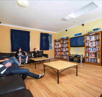 Cronulla Beach Backpackers - Click Find