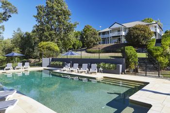 Hotels Worongary QLD Click Find