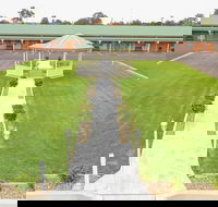 The Leeton Heritage Motor Inn - Click Find