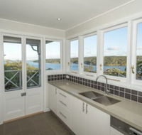Royal National Park Cottages - Click Find