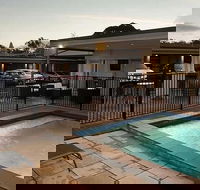 New Crossing Place Motel  Apartments - Click Find