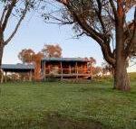 Gaddleen Grove Cottages - Click Find