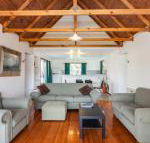 A River Bed Cottage - Click Find