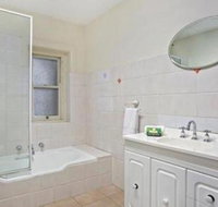 Apartment West Esplanade MAN93 - Lawyer Find