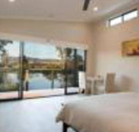 Still Earth - Bet 4u