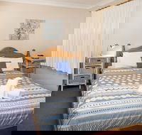 Central Park 7 - the convenience of location  the warmth of comfortable living - Click Find