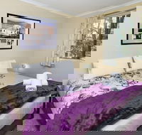 Max's Place 3 - Click Find