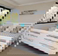 Khione 1 - Modern  spacious with views towards Lake Jindabyne  the mountains beyond - Click Find