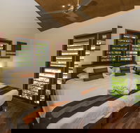 Pure Magnetic Villa 2 - Bet 4u