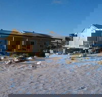 Frost Creek Lodge Rural Sanctuary - Click Find